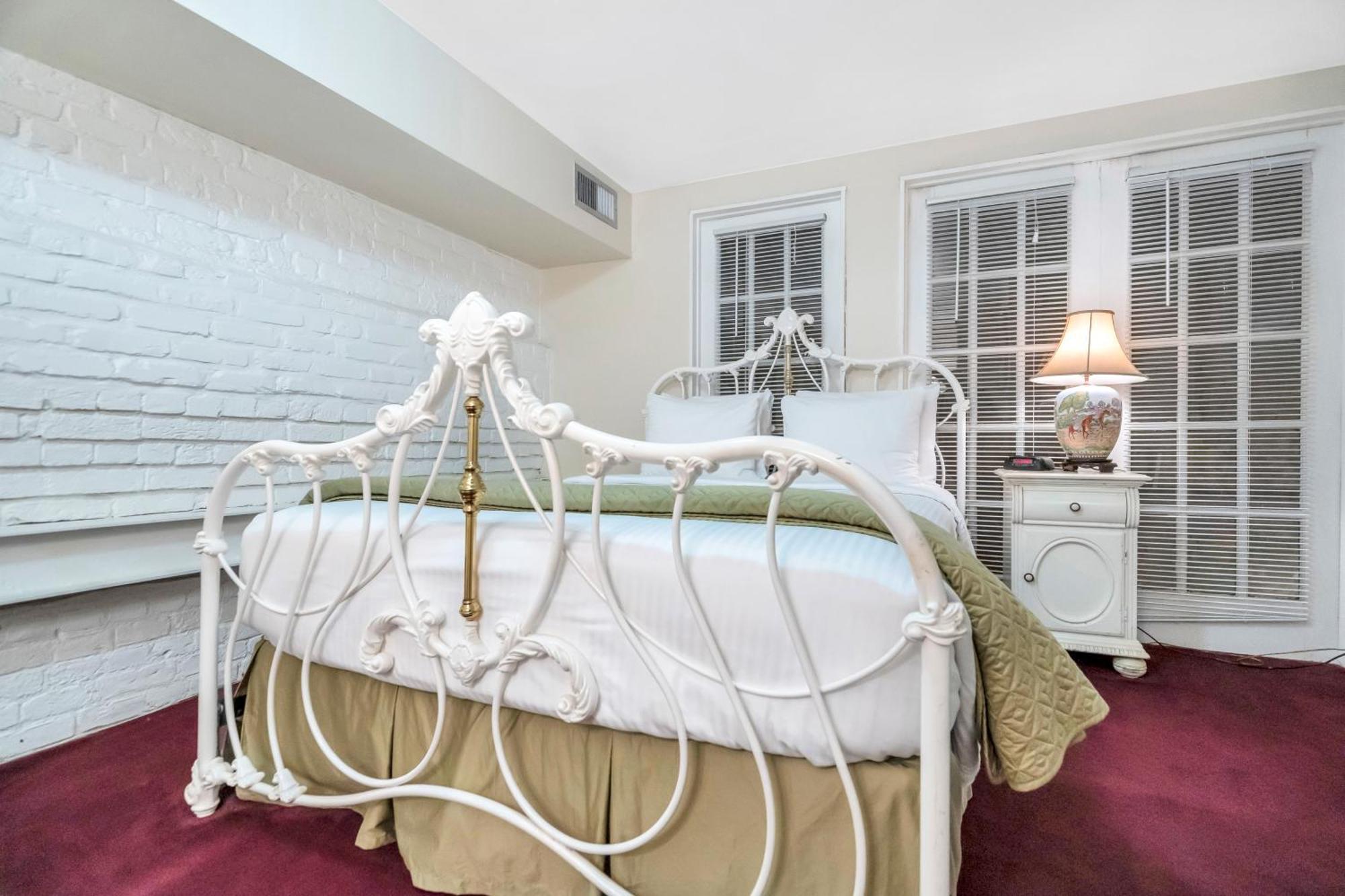 Hotel De L'Eau Vive New Orleans Phòng bức ảnh