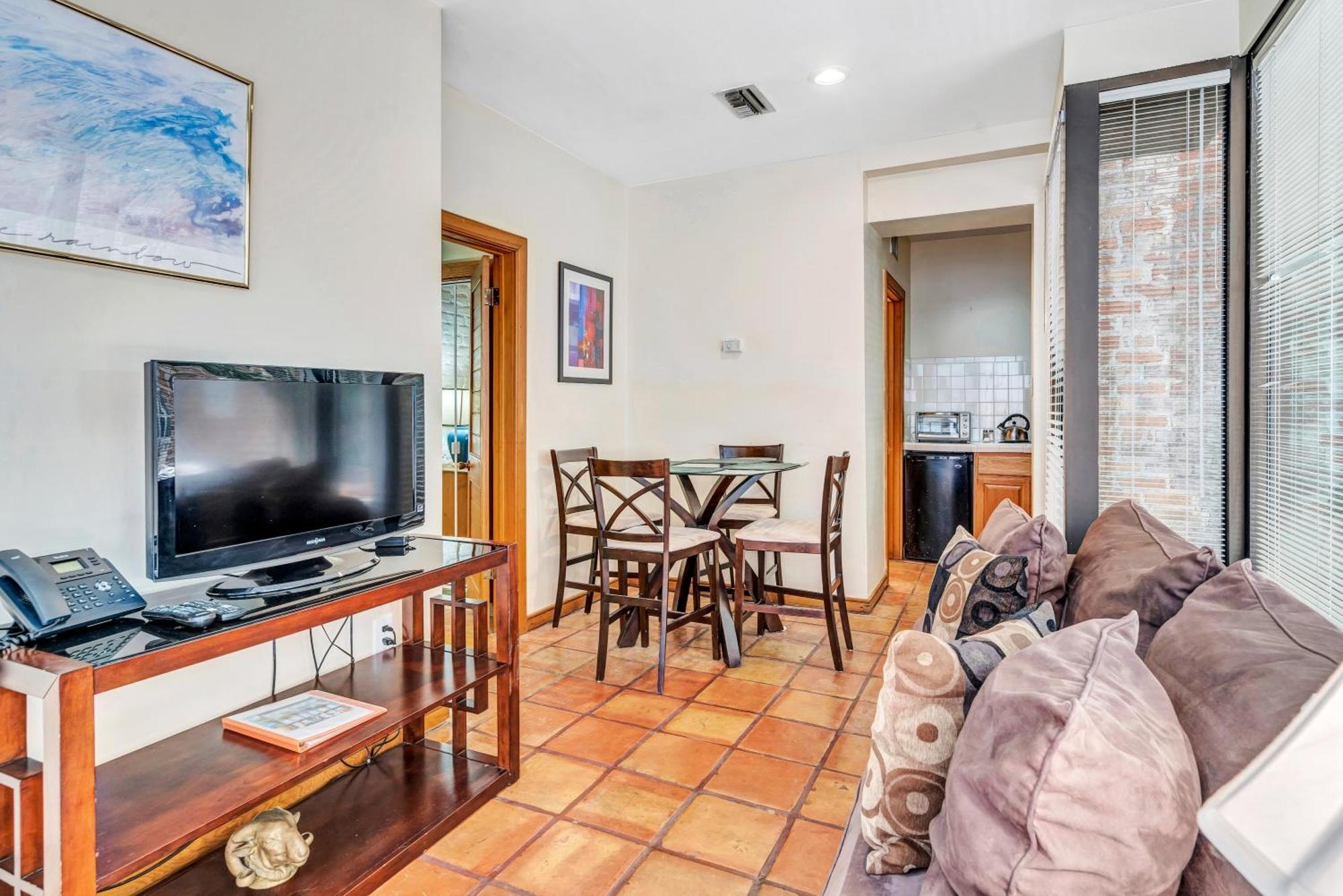 Hotel De L'Eau Vive New Orleans Phòng bức ảnh